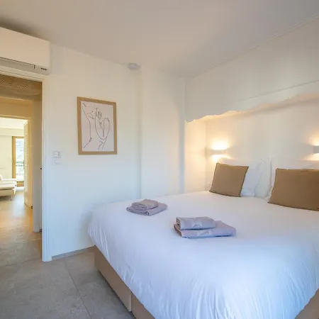 Prestigieux - Pied Dans L'eau Saint-Tropez