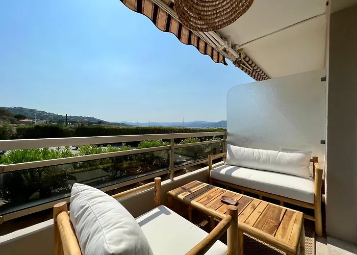 Апартаменты Prestigieux - Pied Dans L'eau