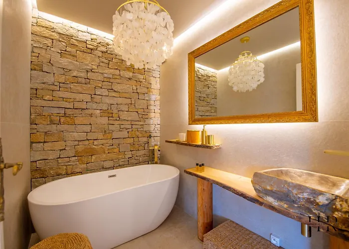 Prestigieux - Pied Dans L'eau * Сен-Тропе